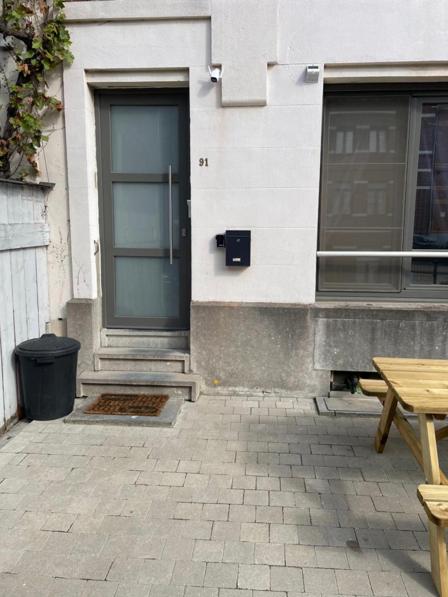 Chez Auguy Et Deborah Hotel Anvers Exterior foto
