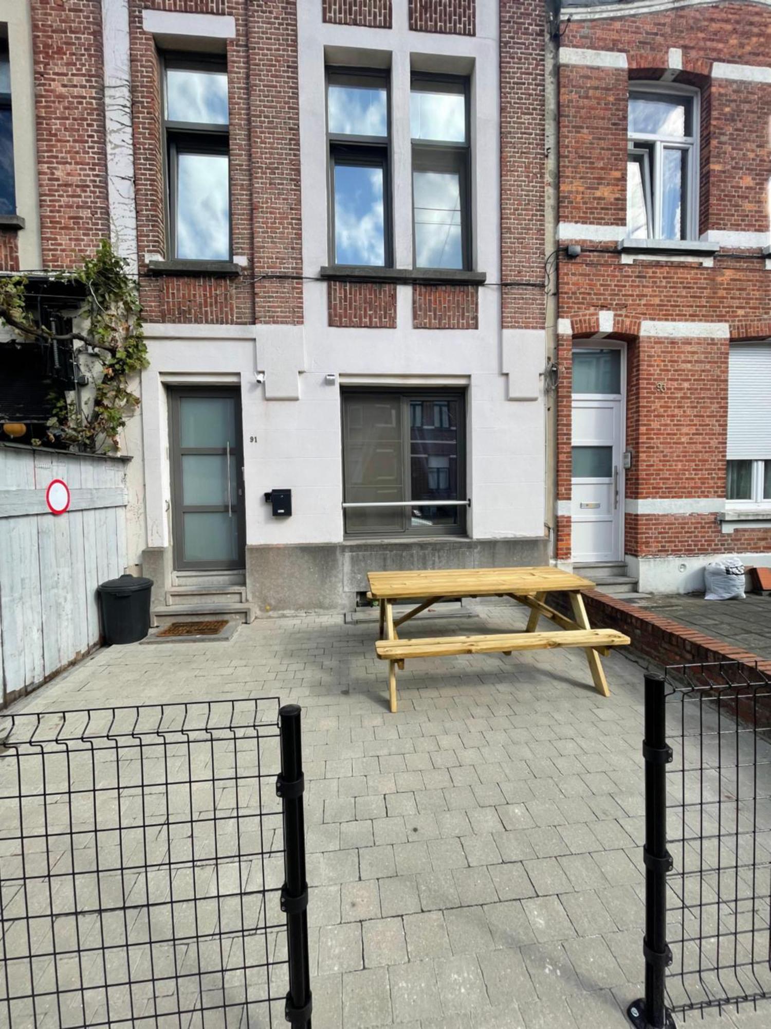 Chez Auguy Et Deborah Hotel Anvers Exterior foto